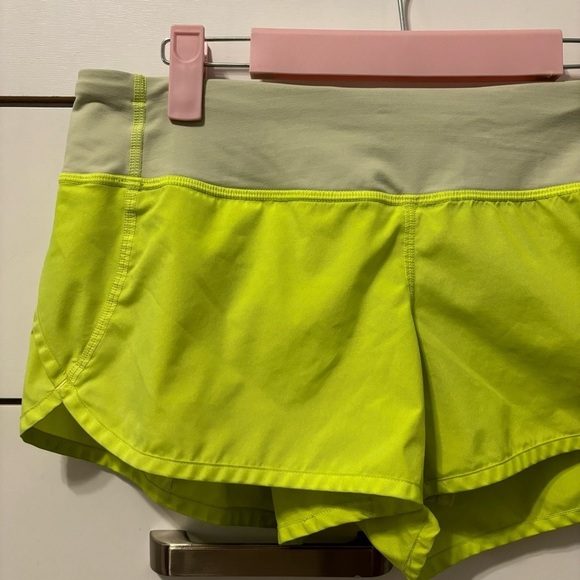 Lululemon Neon Speed Up Shorts Low Rise - Picture 4 of 9